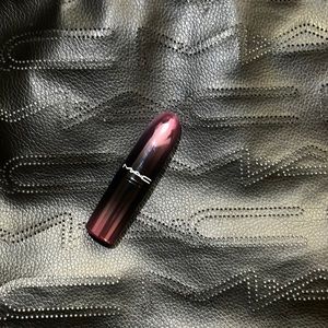 MAC Love Me Lipstick La Femme 👄